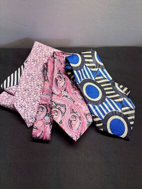 Tommy Hilfiger Pink Paisley and Blue Geometric Silk Tie Set